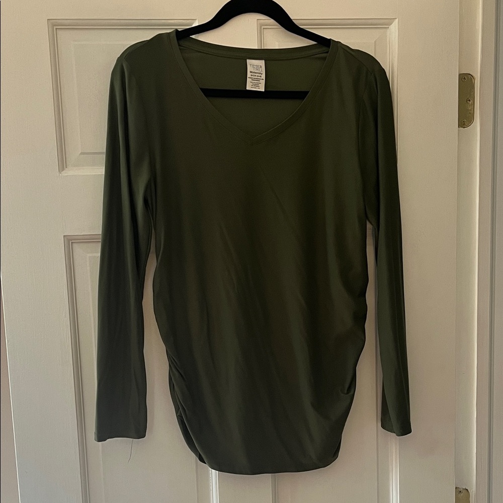 Time and Tru Maternity Deep Green V-Neck Long Sleeve Top